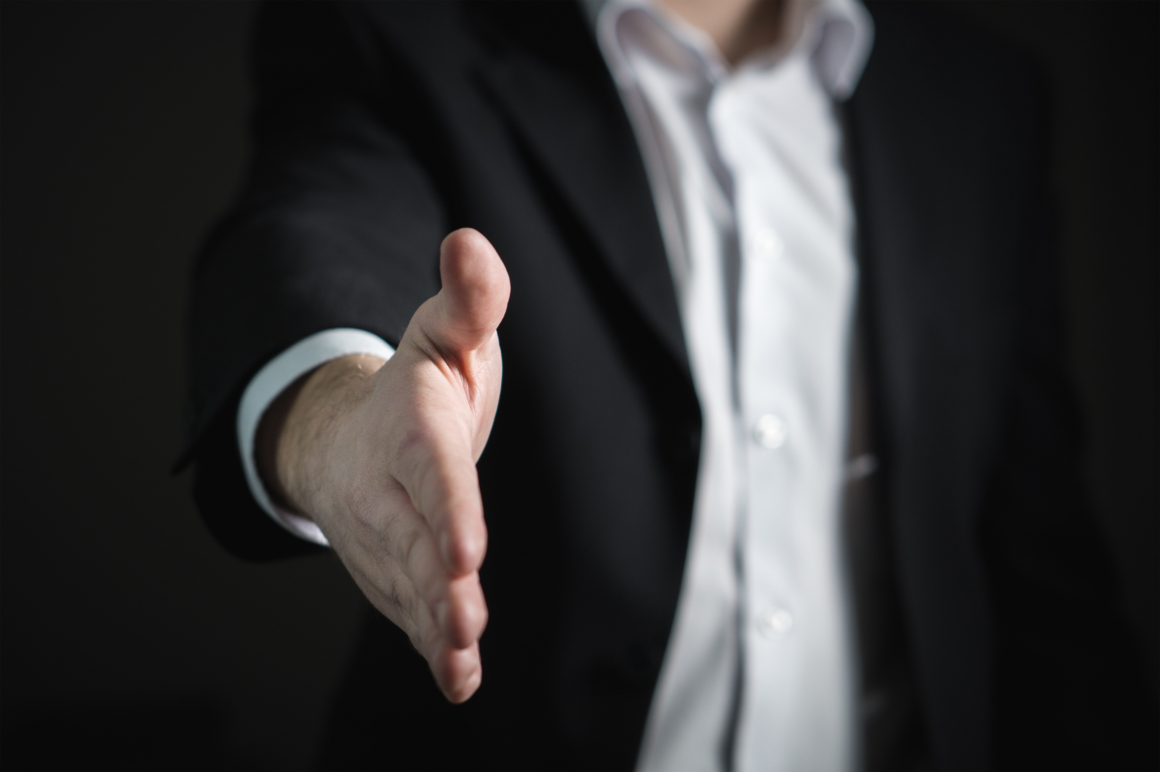 上海企業法律顧問解答法定代表人法律責任
